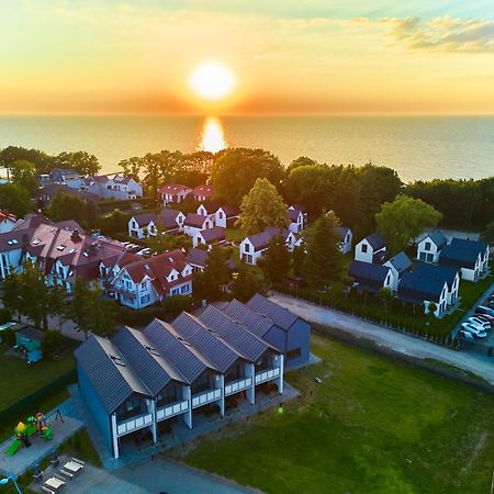 Aparthouse Cliff By Orka 150 M Beach And Sea Trzęsacz Exterior foto